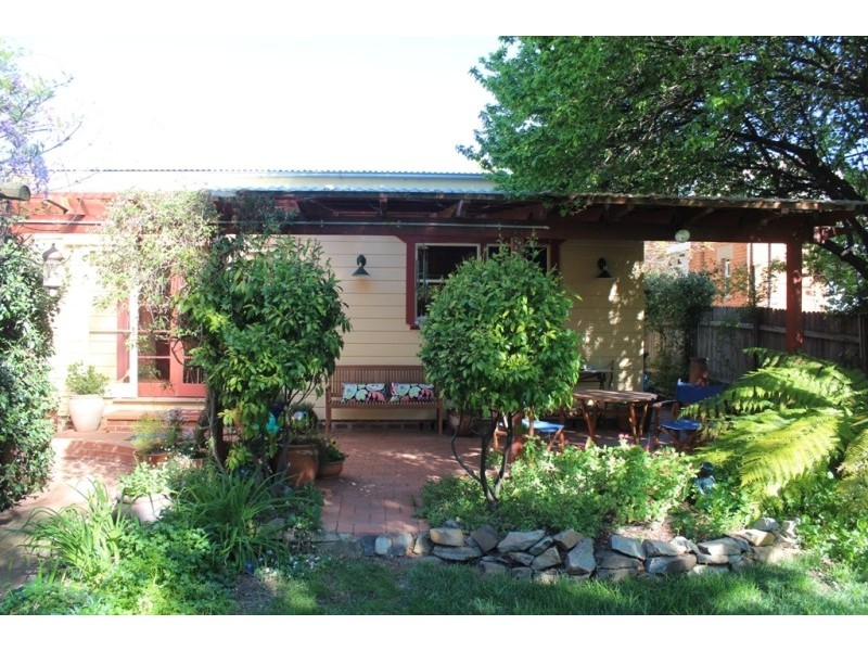 7 Ophir Street, Bathurst NSW 2795