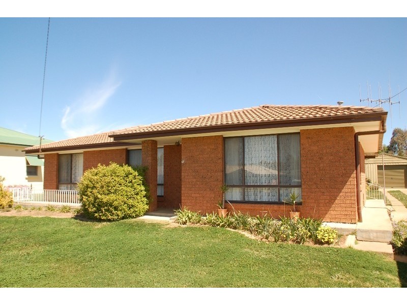 26 Locke Street, Bathurst NSW 2795