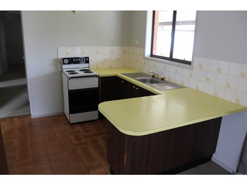 26 Locke Street, Bathurst NSW 2795