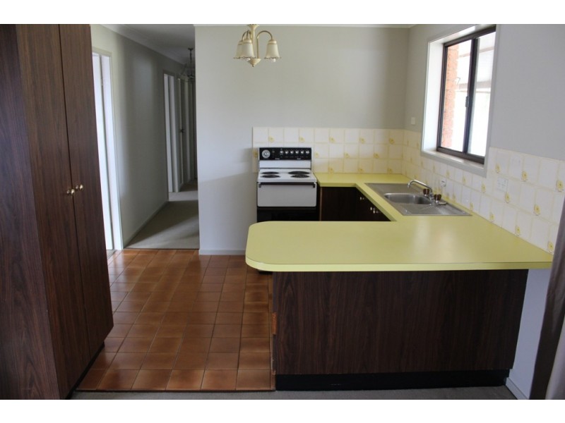 26 Locke Street, Bathurst NSW 2795