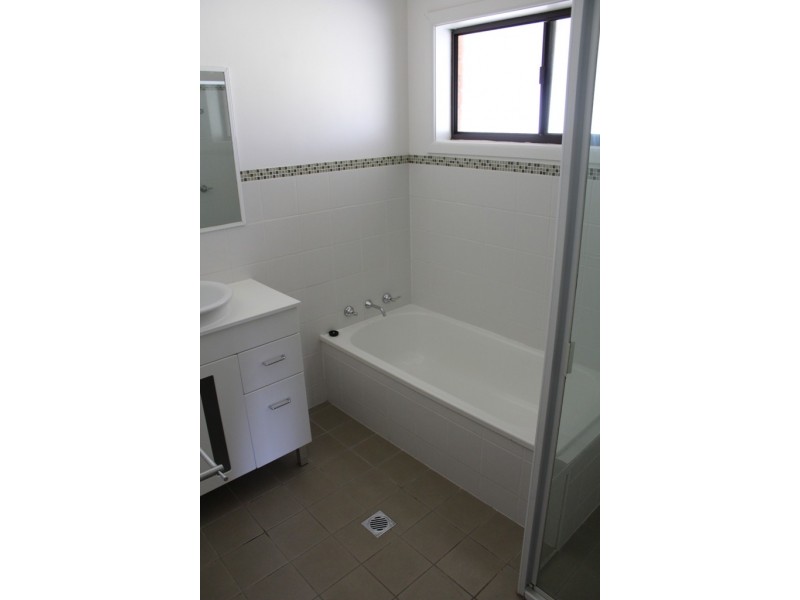 26 Locke Street, Bathurst NSW 2795