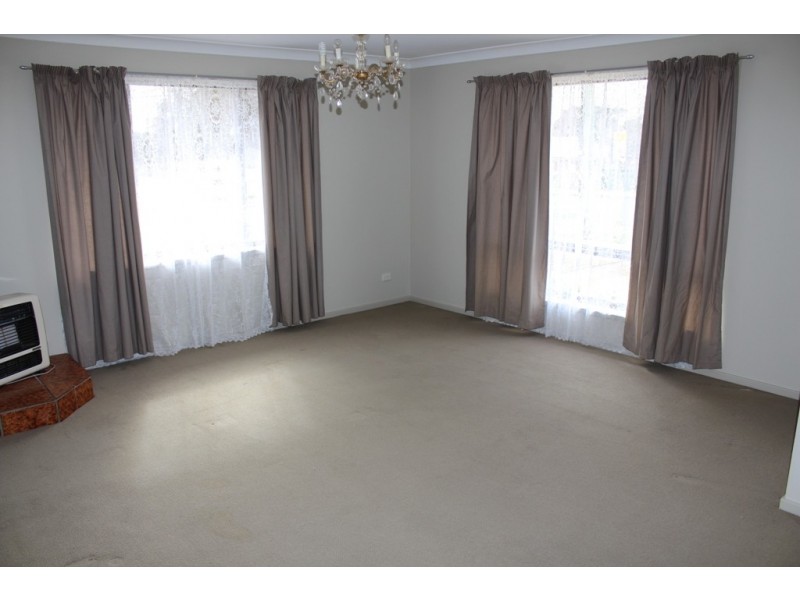 26 Locke Street, Bathurst NSW 2795