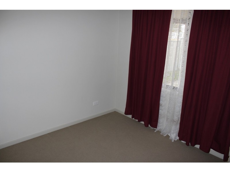 26 Locke Street, Bathurst NSW 2795