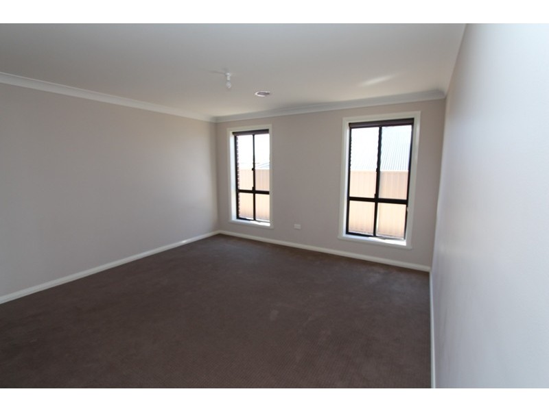 56 Ashworth Drive, Kelso NSW 2795