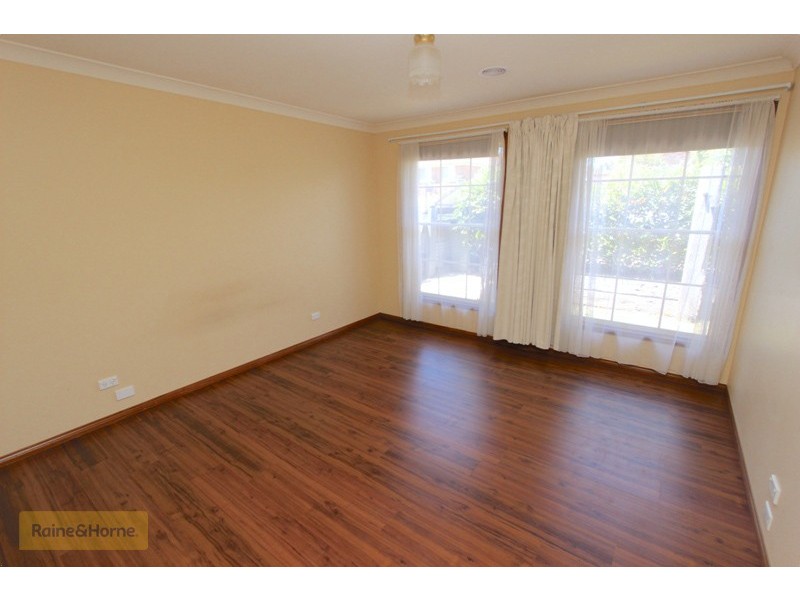 18 Wentworth Drive, Kelso NSW 2795