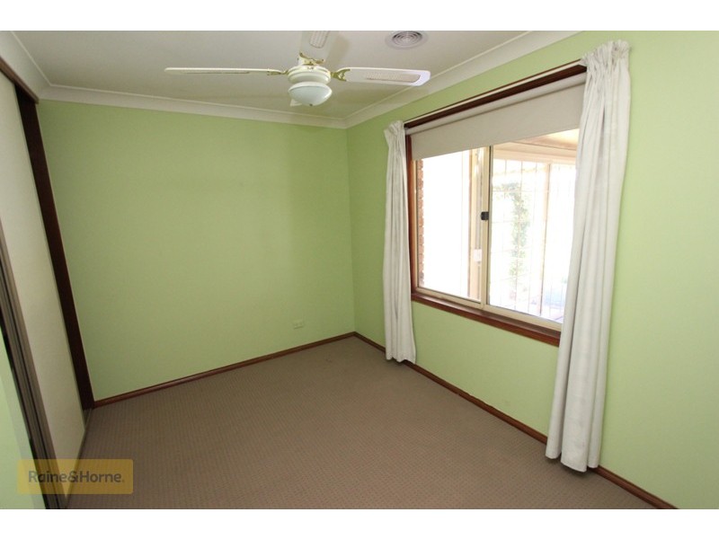 18 Wentworth Drive, Kelso NSW 2795
