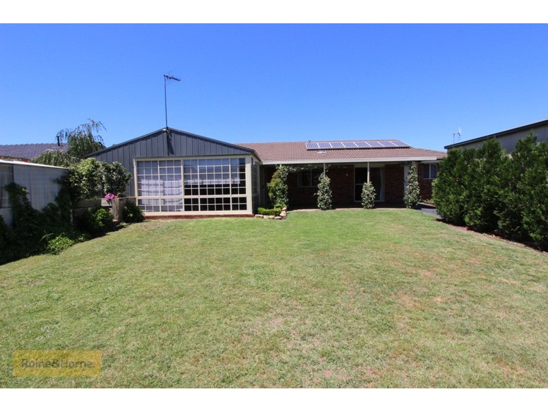 18 Wentworth Drive, Kelso NSW 2795