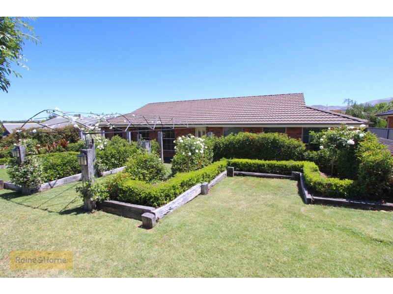 18 Wentworth Drive, Kelso NSW 2795