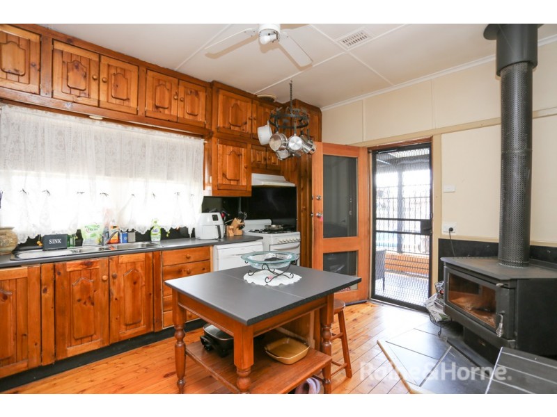 7 McPhillamy Avenue, Gormans Hill NSW 2795