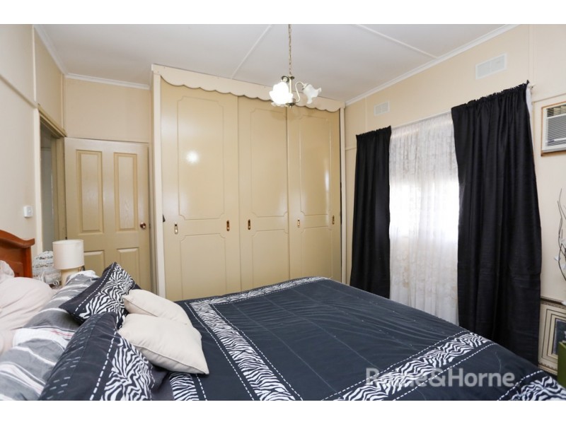 7 McPhillamy Avenue, Gormans Hill NSW 2795