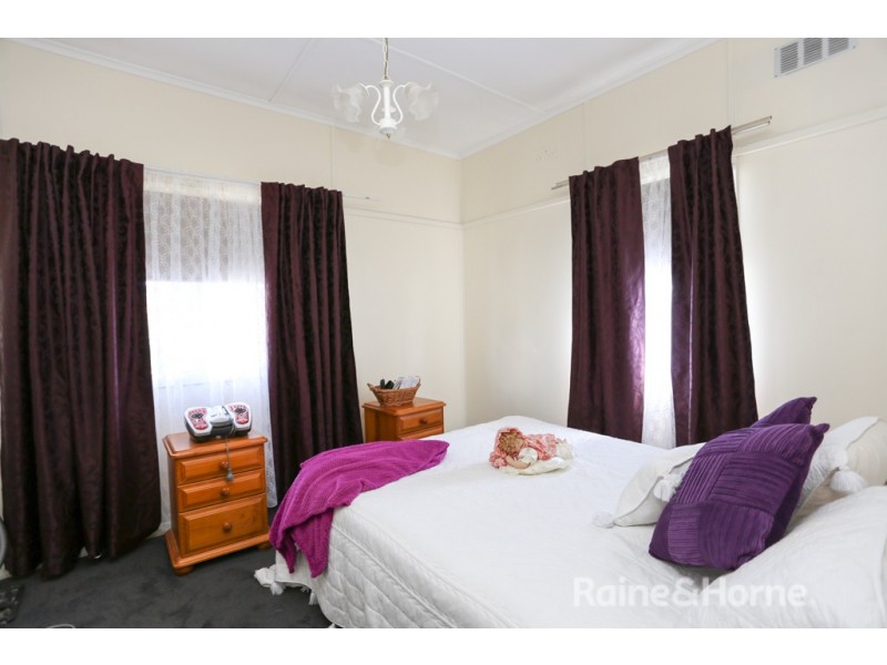 7 McPhillamy Avenue, Gormans Hill NSW 2795