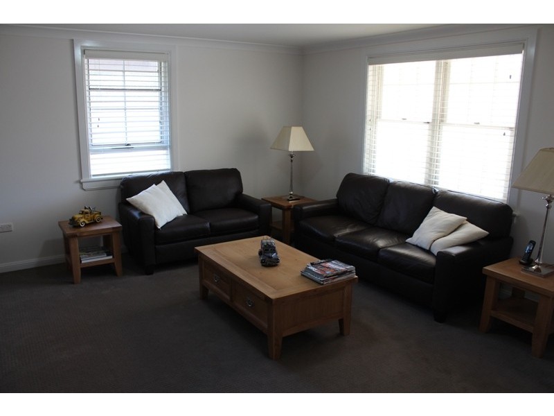 246 Peel Street, Bathurst NSW 2795