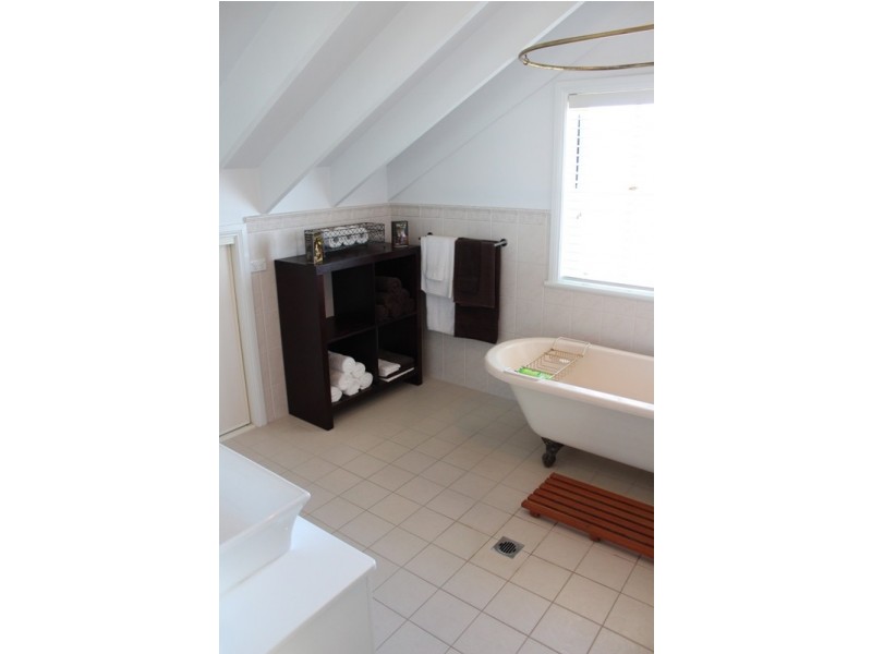 246 Peel Street, Bathurst NSW 2795