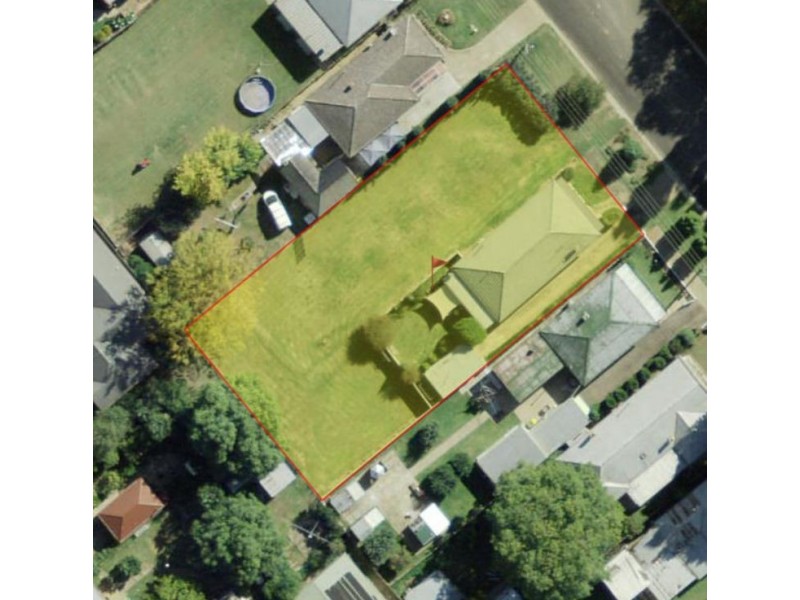 16 Kefford Street, Bathurst NSW 2795
