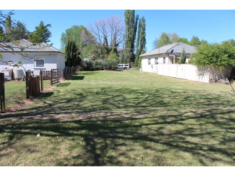 16 Kefford Street, Bathurst NSW 2795