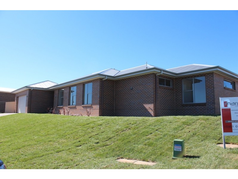 2 Mendel Drive, Bathurst NSW 2795