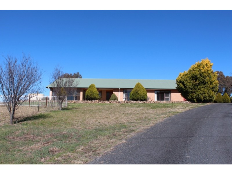 72 Yarras Lane, Bathurst NSW 2795
