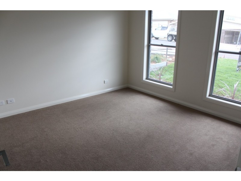 20 Gibsone Drive, Bathurst NSW 2795