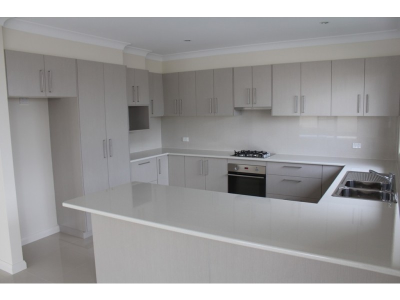 20 Gibsone Drive, Bathurst NSW 2795