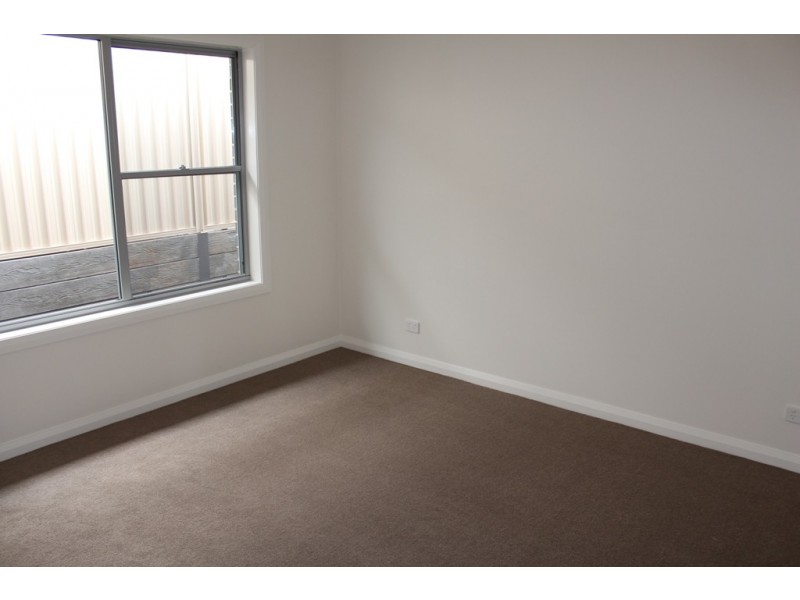 20 Gibsone Drive, Bathurst NSW 2795