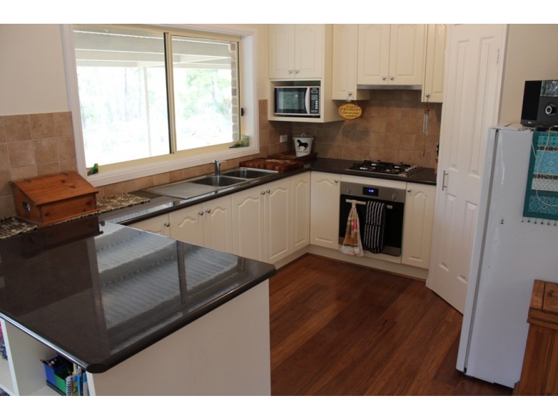 62 Macabees Road, Yetholme NSW 2795