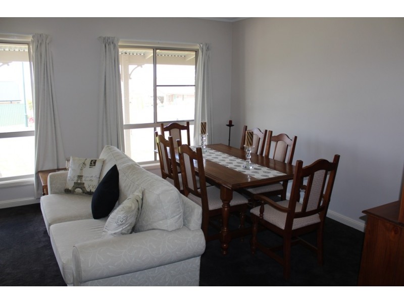 22 Munro Street, Bathurst NSW 2795