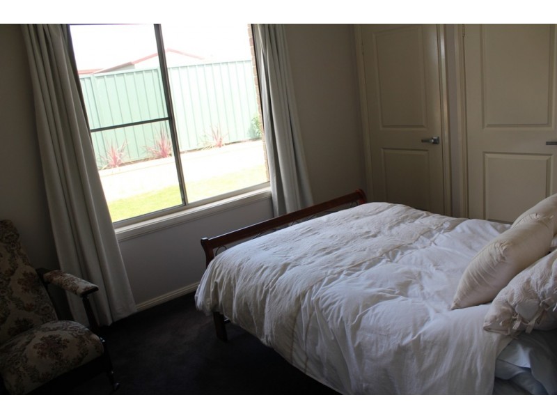 22 Munro Street, Bathurst NSW 2795