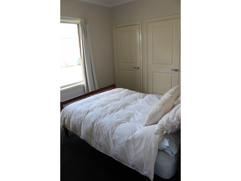 22 Munro Street, Bathurst NSW 2795