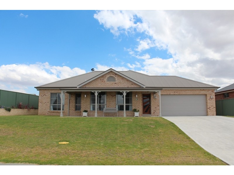 22 Munro Street, Bathurst NSW 2795