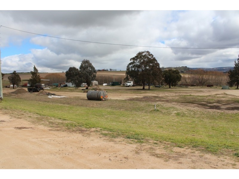 129 Ophir Road, Bathurst NSW 2795