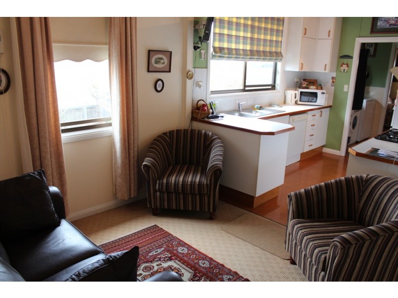 366 Stewart Street, Bathurst NSW 2795