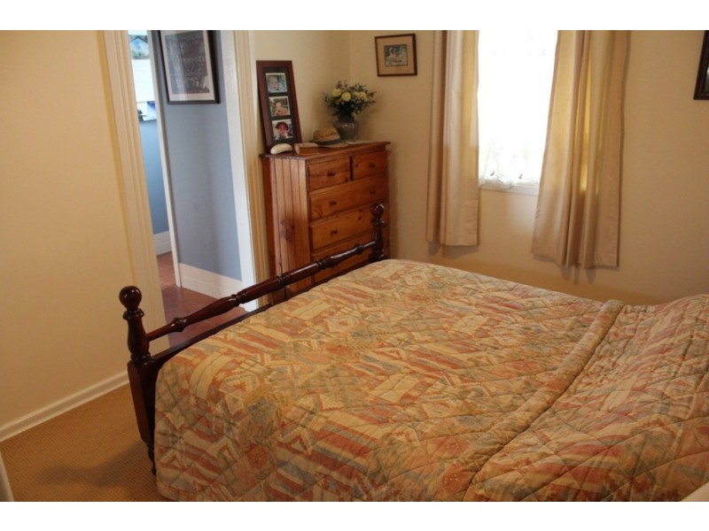 366 Stewart Street, Bathurst NSW 2795