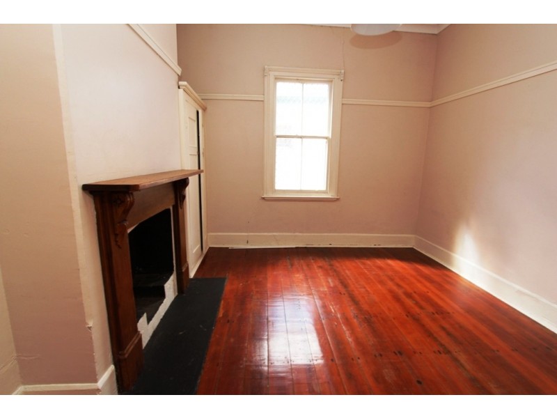 167 Rocket Street, Bathurst NSW 2795