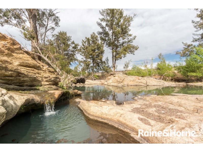 49 Fitzroy Street, Peel NSW 2795