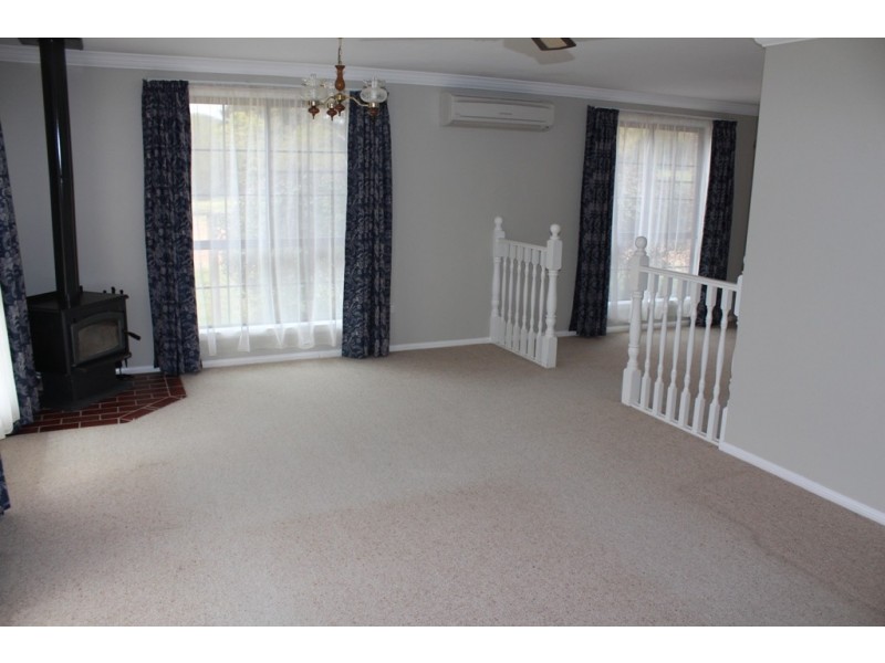 49 Fitzroy Street, Peel NSW 2795