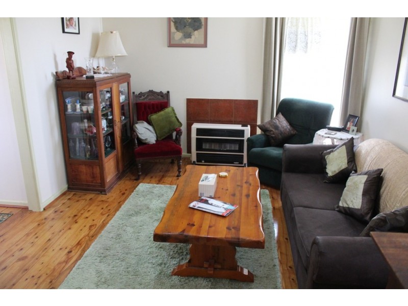 15 Currawong Street, Bathurst NSW 2795