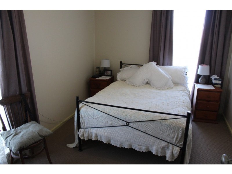 15 Currawong Street, Bathurst NSW 2795