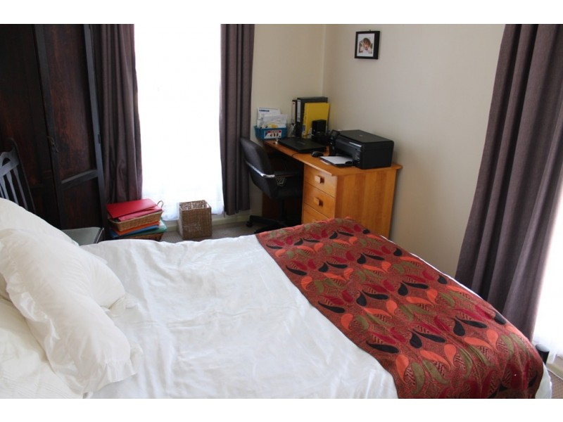 15 Currawong Street, Bathurst NSW 2795