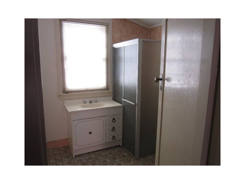 129 Piper St, Bathurst NSW 2795