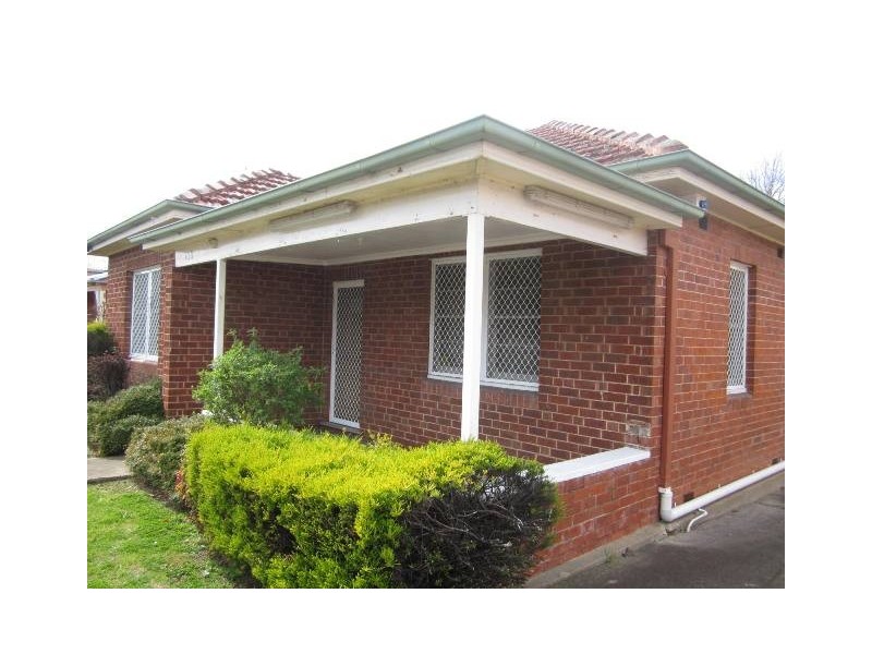 129 Piper St, Bathurst NSW 2795