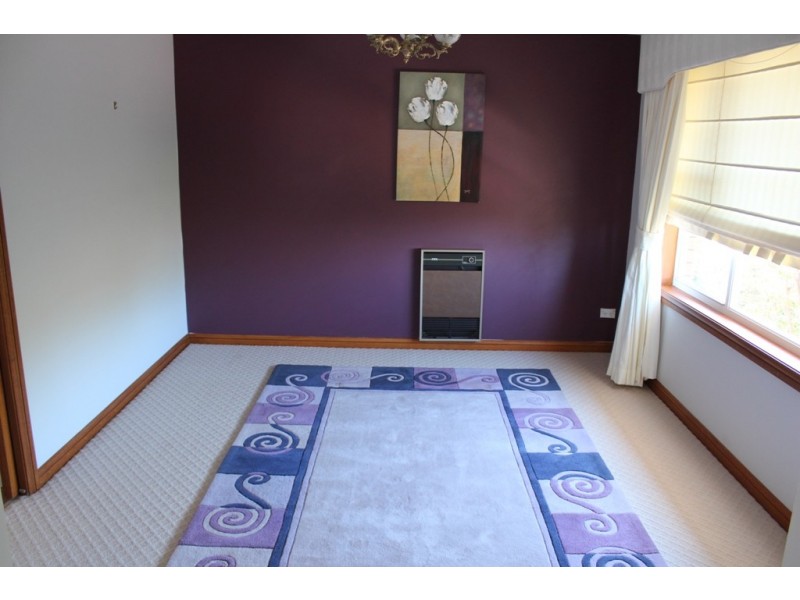 9 Colville Street, Bathurst NSW 2795