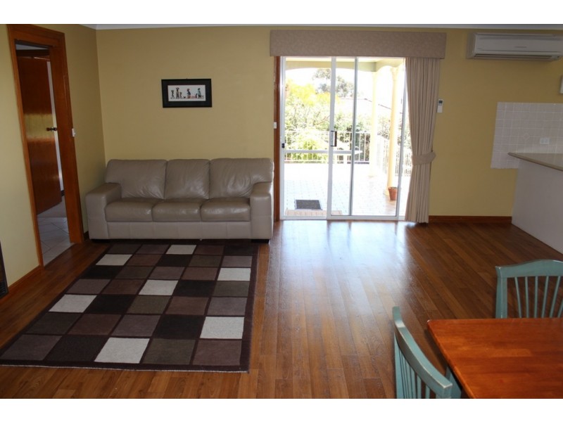 9 Colville Street, Bathurst NSW 2795