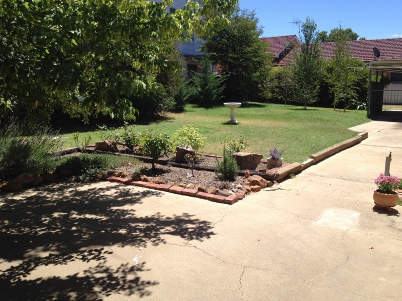 121 Peel Street, Bathurst NSW 2795