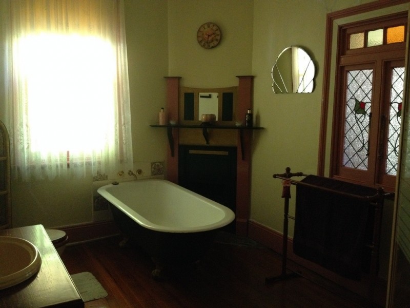 121 Peel Street, Bathurst NSW 2795