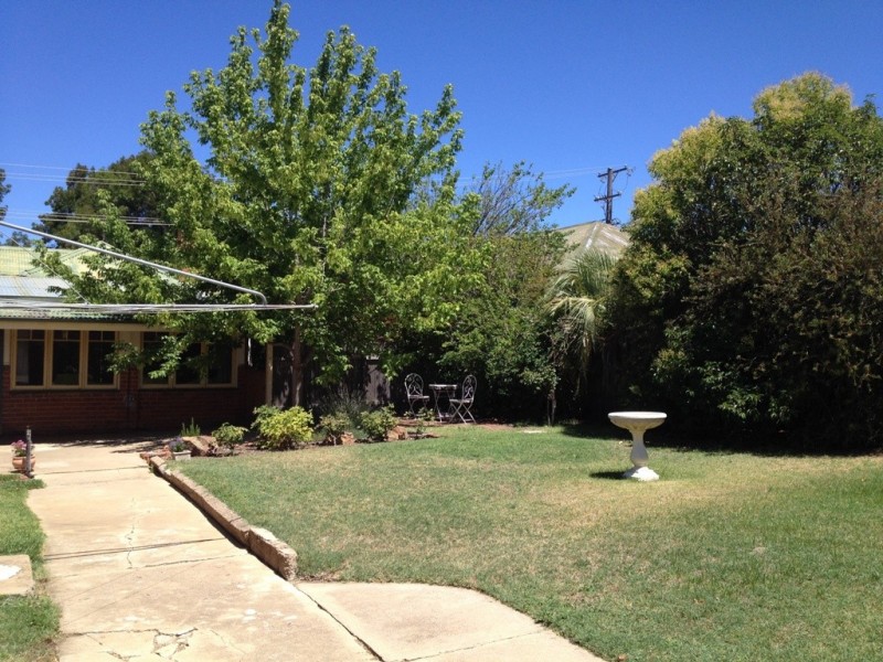 121 Peel Street, Bathurst NSW 2795