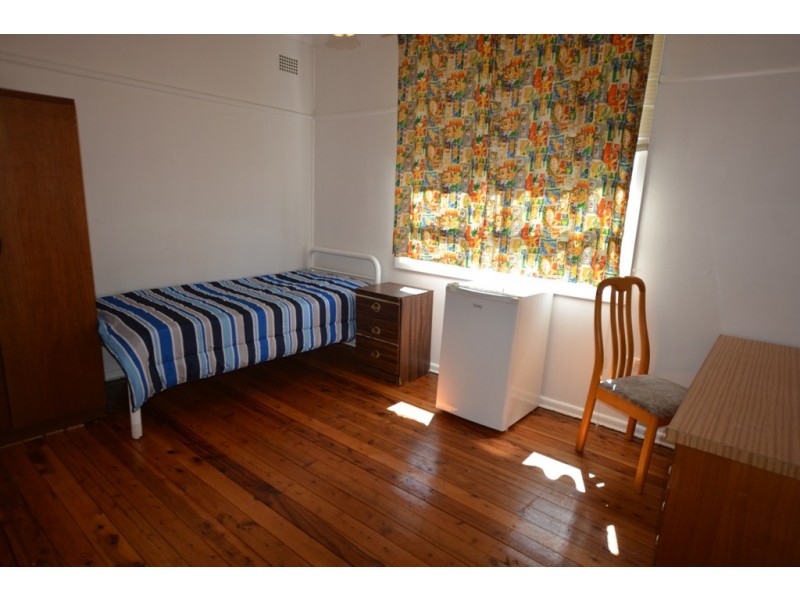 364 Stewart Street, Bathurst NSW 2795