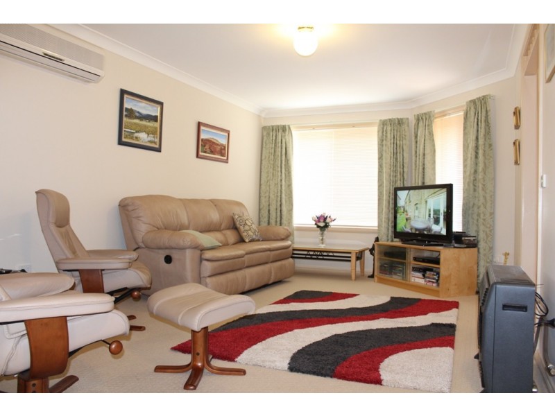41 Hughes Street, Kelso NSW 2795