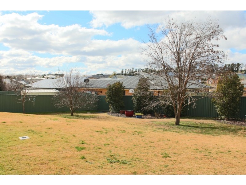 41 Hughes Street, Kelso NSW 2795