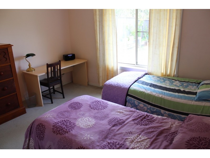 13 Wentworth Drive, Bathurst NSW 2795