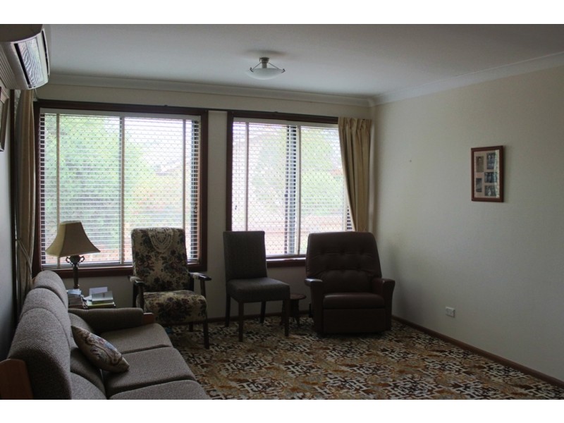 16 Northcott Drive, Bathurst NSW 2795